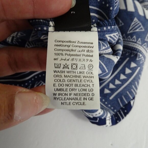 Shein Blue Tribal Print Halter Sleeveless V-neck Top Women Size M US Size 6 - Picture 4 of 8